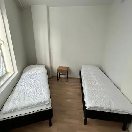 Arena Location, 5th Floor Modern Flat *