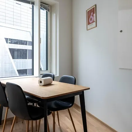 Arena Location, 5th Floor Modern Flat דירה טמפרה