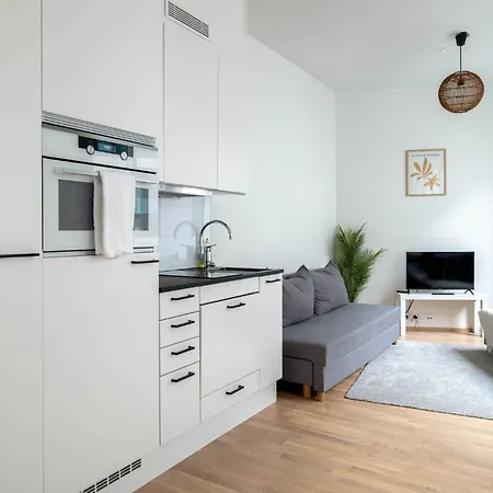 Arena Location, 5th Floor Modern Flat